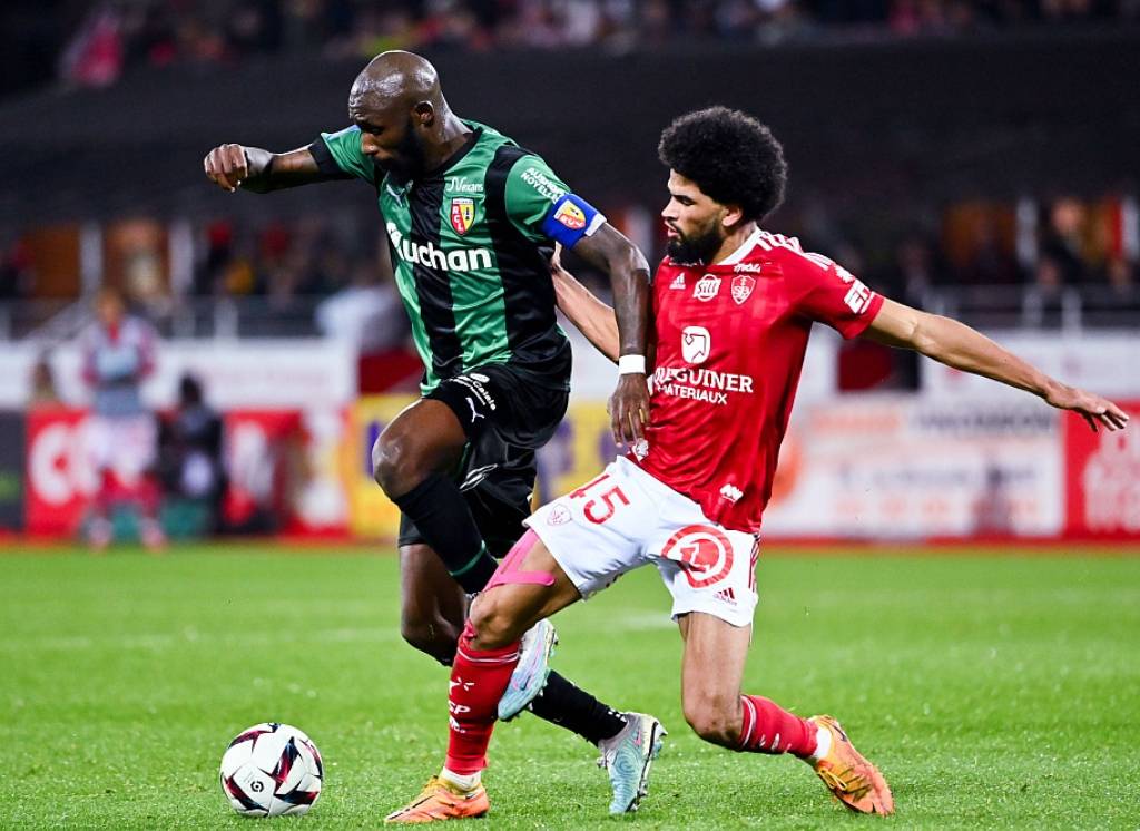 米乐体育平台关于赛地聚焦：葡超清晨热度飙升；达拉斯独行侠远射贴柱；目标明确；训练强度明显提升的信息