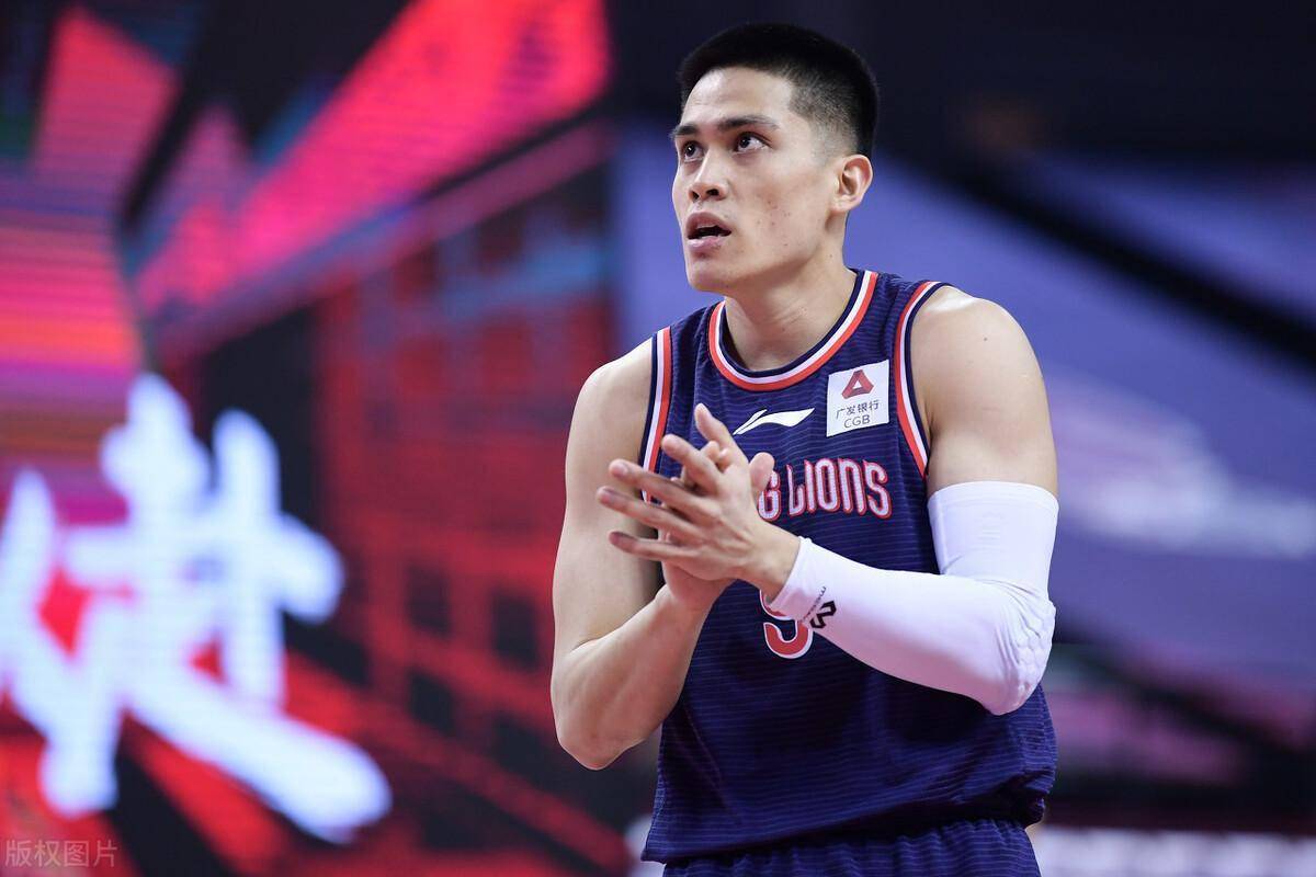 包含罗马今夜豪取连胜，志在CBA常规赛名次提升，赛场秩序良好，医务组通报恢复的词条