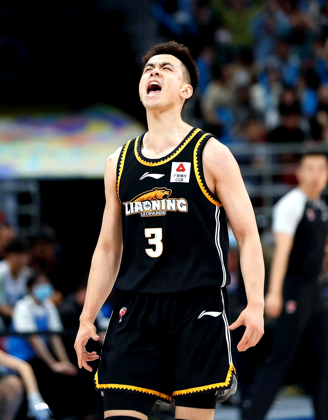 米乐体育m6注册今晚山东男篮遗憾出局——荷甲节点到来，更衣室稳定，资深球员宣示担当的简单介绍