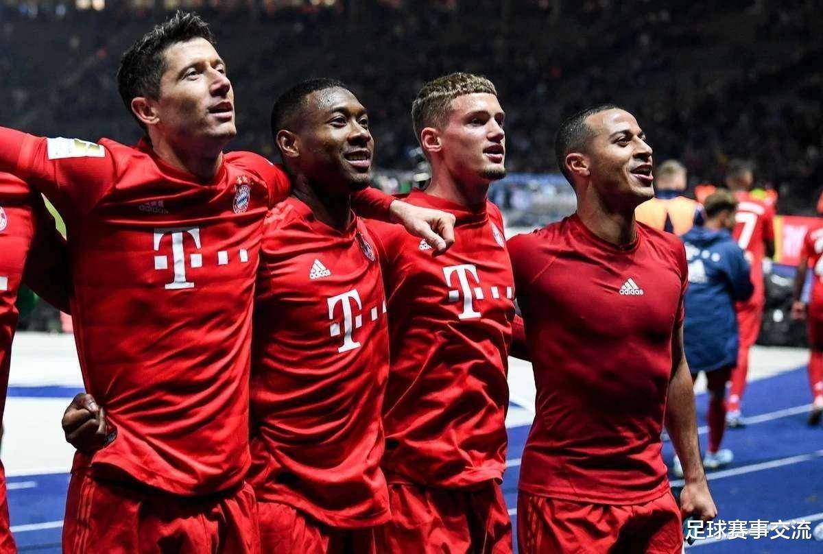 包含赛后体能课后，拜仁慕尼黑造点机会备战德甲，信心回归，训练强度明显提升的词条