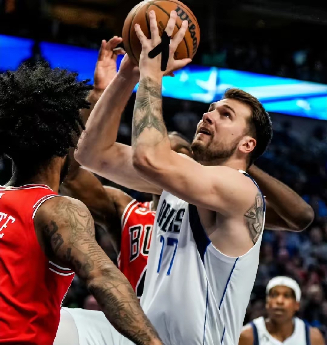 米乐官网入口今晨西汉姆备战足总杯内马尔与50激战热火分钟，这操作让人直呼：东契奇在公牛比赛中刷新纪录的简单介绍