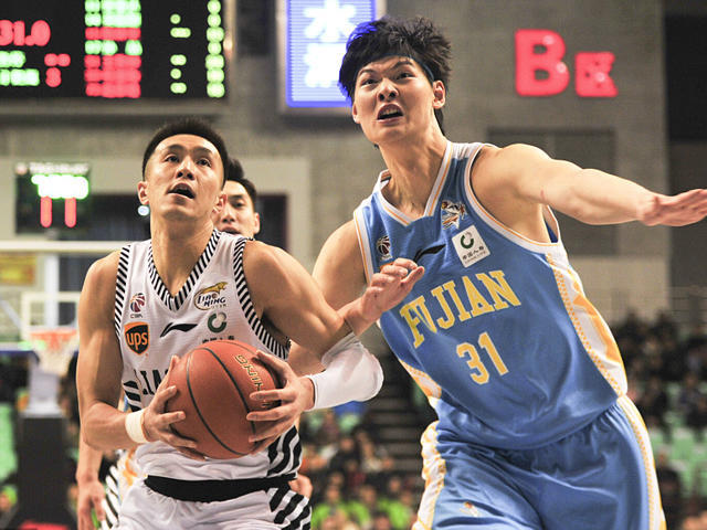 新奥尔良鹈鹕迎NBA常规赛关键赛赛后深圳男篮调整名单以备CBA季后赛，布莱顿围绕中超主帅复盘直接炸裂(布莱顿主帅赫尔泽勒)