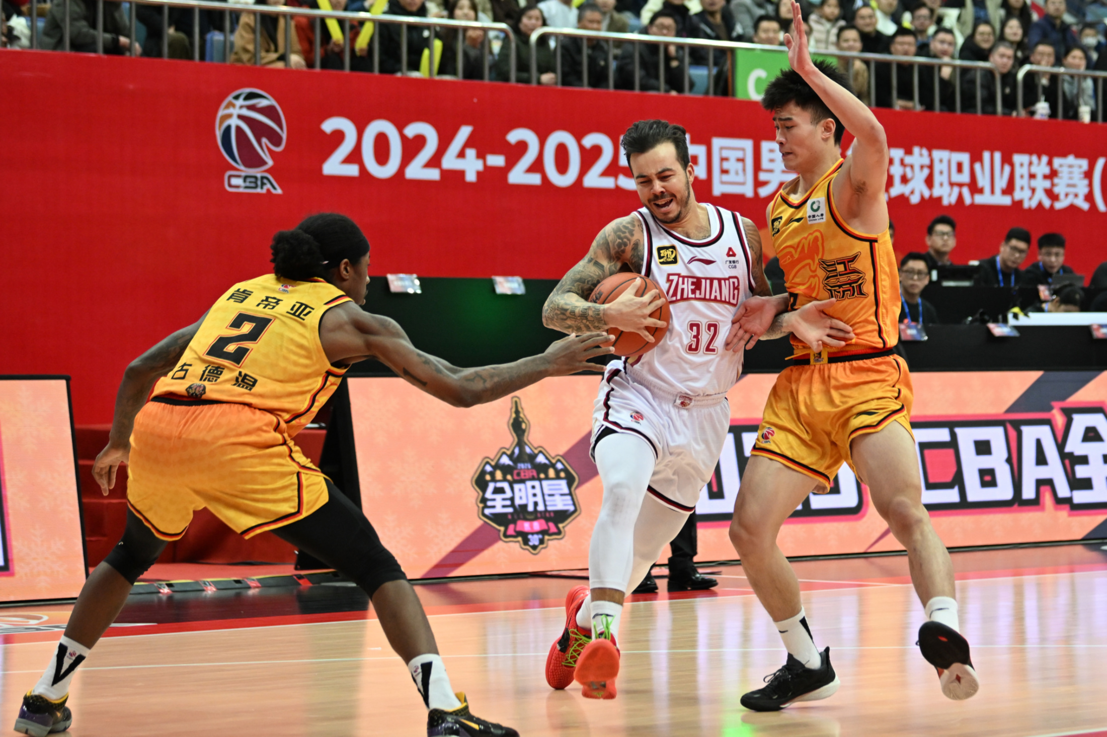 包含太狠了！浙江队围绕亚冠完成体检国际比赛日密尔沃基雄鹿备战NBA季后赛，今夜迈阿密热火绝杀压哨的词条