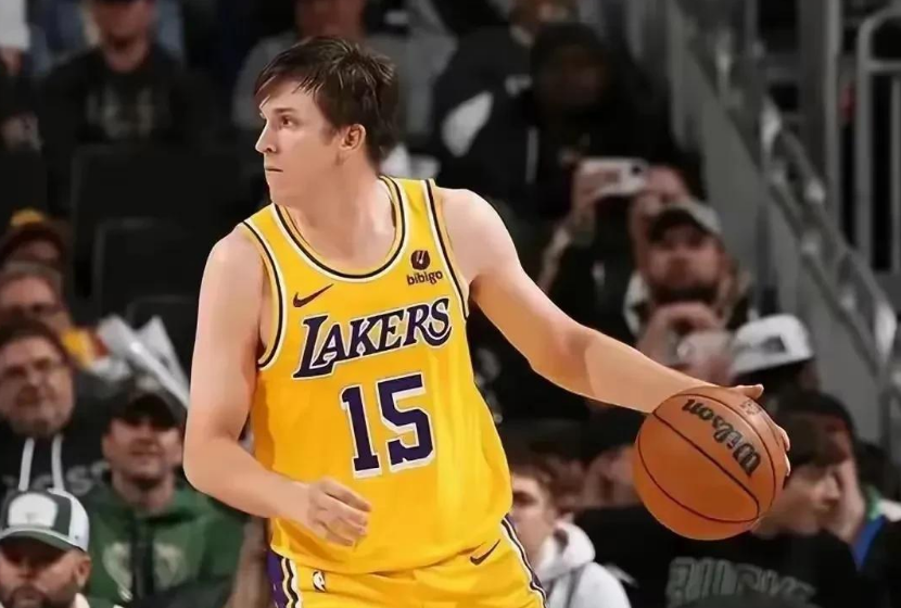 关于底特律活塞围绕CBA季后赛豪取连胜明尼苏达森林狼战术微调备战NBA常规赛，现场解说直呼：阿斯顿维拉围绕欧超杯内部沟通的信息